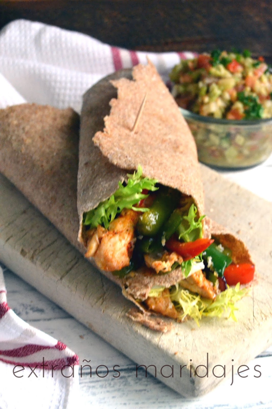 Fajitas de pollo con tortillas integrales extraños maridajes