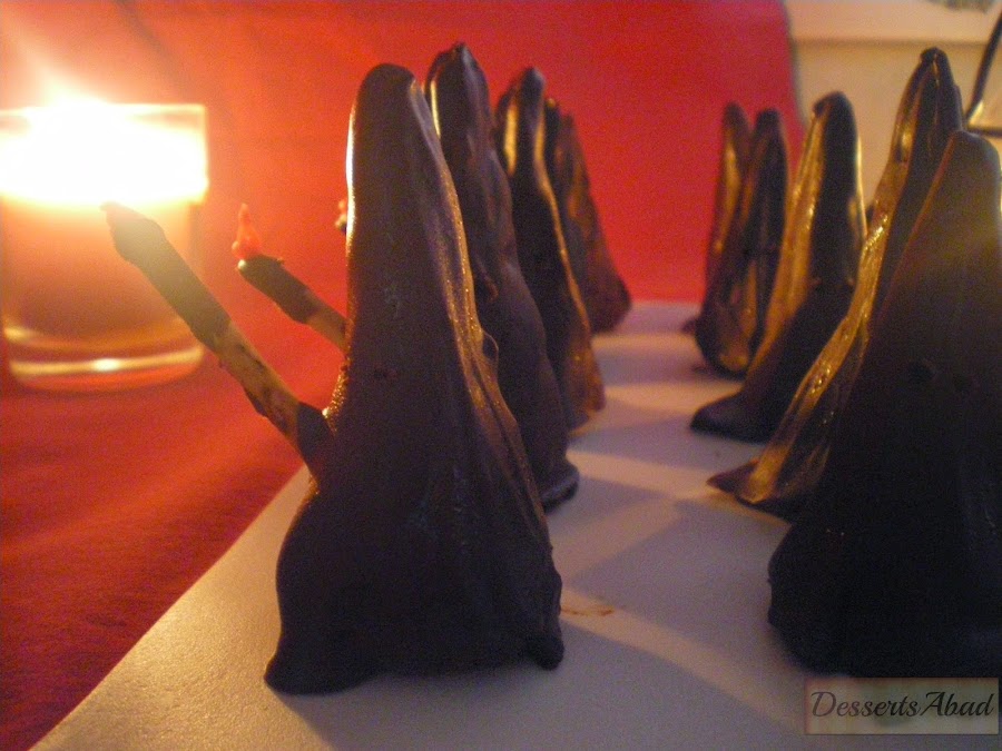 Nazarenos de mazapán y chocolate