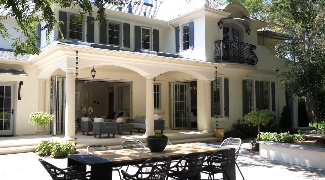 Tour 1501 Bryant St, Palo Alto, CA vs. 37 Interior Design Photos