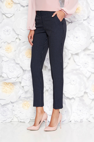 Pantaloni negri office conici cu talie medie din stofa neelastica cu buzunare Pantaloni negri office conici cu talie medie din stofa neelastica cu buzunare