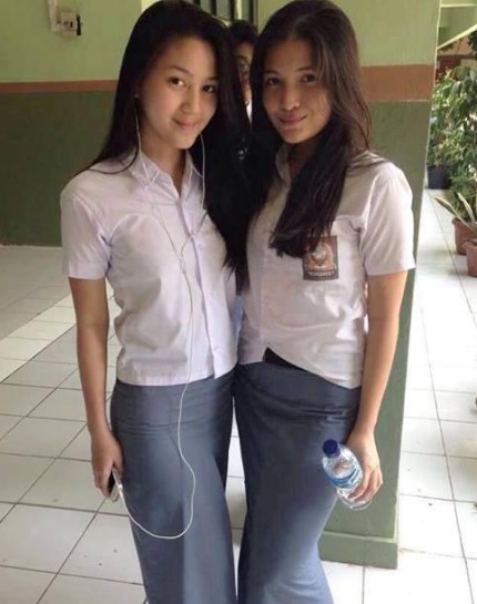 Foto Hot Gadis Smk Pamer Toket Dan Paha Mulus Setelah Ngerayain Kelulusannya Cerita Seks Hot