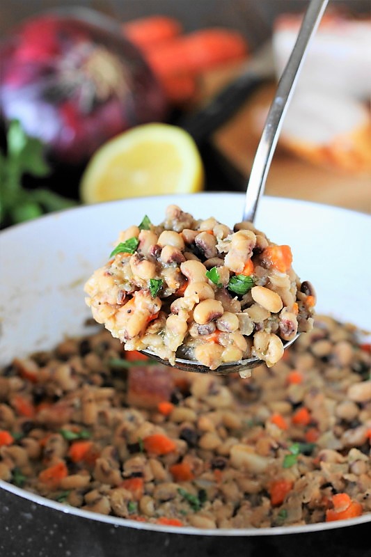 New Year&#039;s Day Black Eyed Peas Recipe | The Kitchen is My Playground