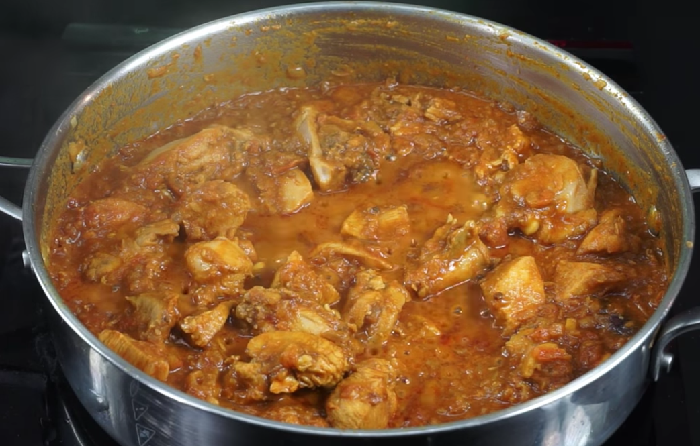 How To Make Yummy Chicken Gravy Recipe At Your Home?
