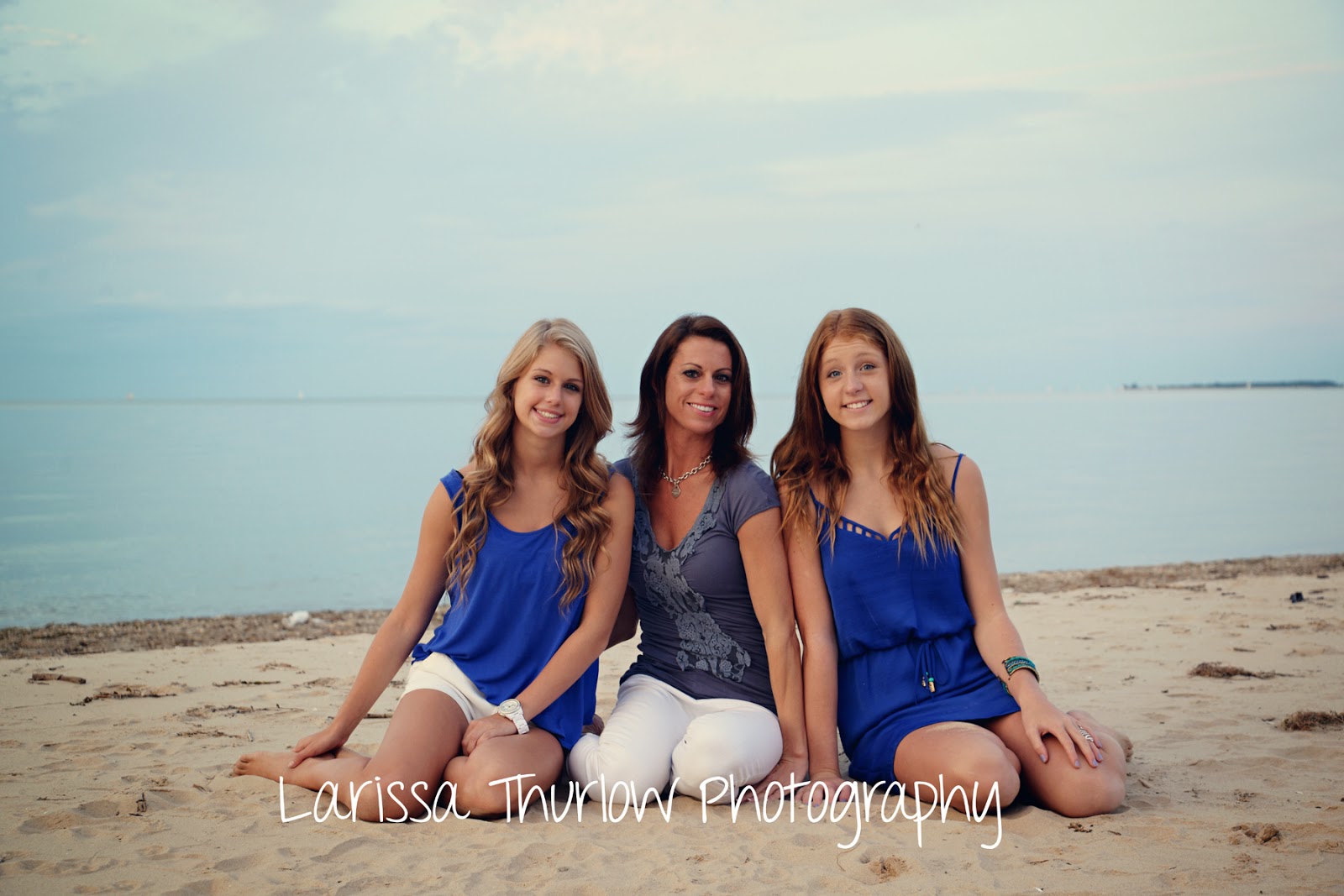 Larissa Thurlow Photography Gorgeous Mother And Her Two Teen Daughters At The Bay City State 