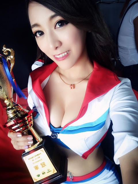 佳珊珊傲嬌甜心 三圍 寫真 佳珊珊傲嬌甜心 三圍 寫真