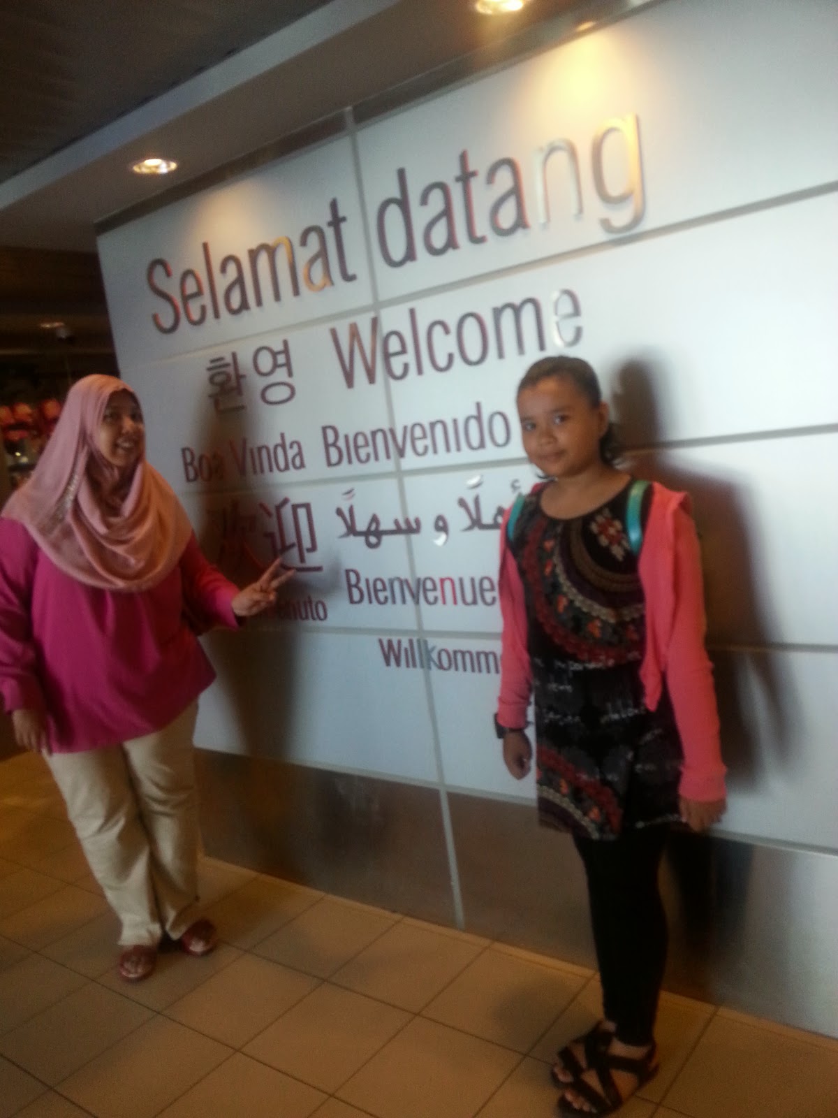 S.H.A.I.Z.H.A.R: 1230 : Pengalaman Pertama di Kidzania ...