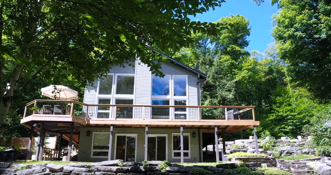 19 Photos vs. 1472 Grace River Rd, Haliburton, ON vs. Home Interior Design Tour
