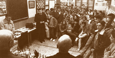 Reparto de premios del XVI Torneo Abierto Sant Andreu 1987