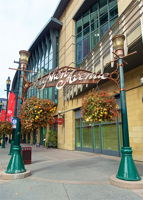 Stephen Avenue Walk - great spot for shopping, eating and drinking in Calgary! Stephen Avenue Walk - great spot for shopping, eating and drinking in Calgary!