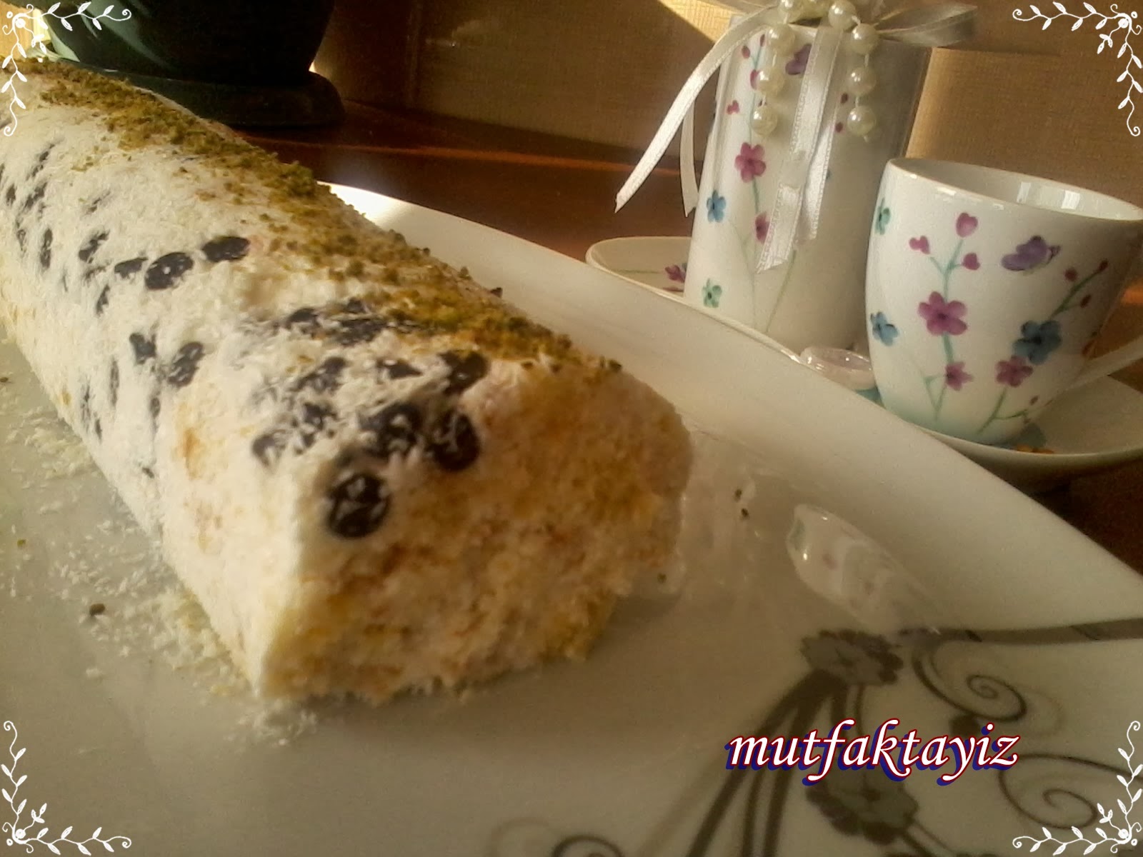 MUTFAKTAYİZ BEYAZ MOZAİK PASTA