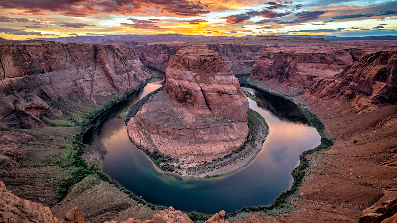 Horseshoe Bend. Spectacular Sunset