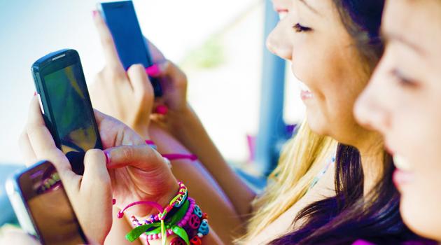 Alguns fatos que comprovam que você é viciado em celular