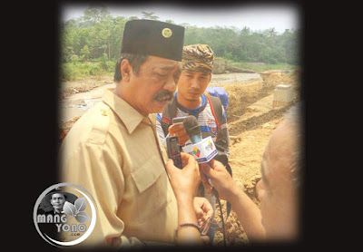 Ketua DPRD Beni Rudiono Meninjau Pembangunan Bendungan Leuwi Nangka, Sungai Ciasem, Dangdeur, Subang Ketua DPRD Beni Rudiono Meninjau Pembangunan Bendungan Leuwi Nangka, Sungai Ciasem, Dangdeur, Subang