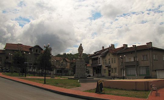 Centrum wsi Stob (bułg. Стоб).