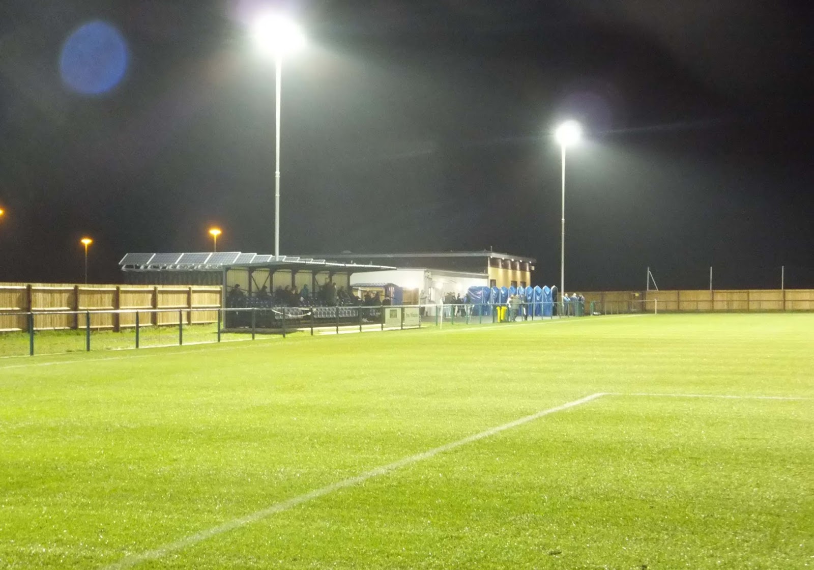 Royal Wootton Bassett Town v Lydney Town