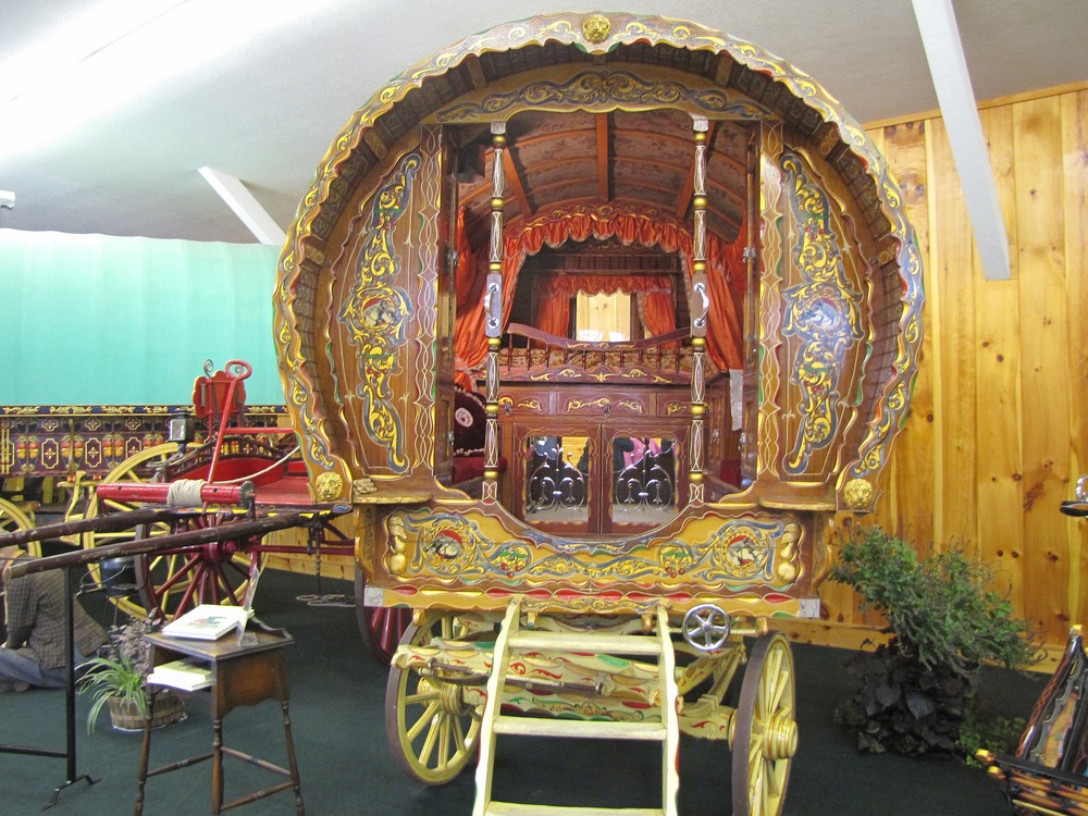 gypsy wagon vardo