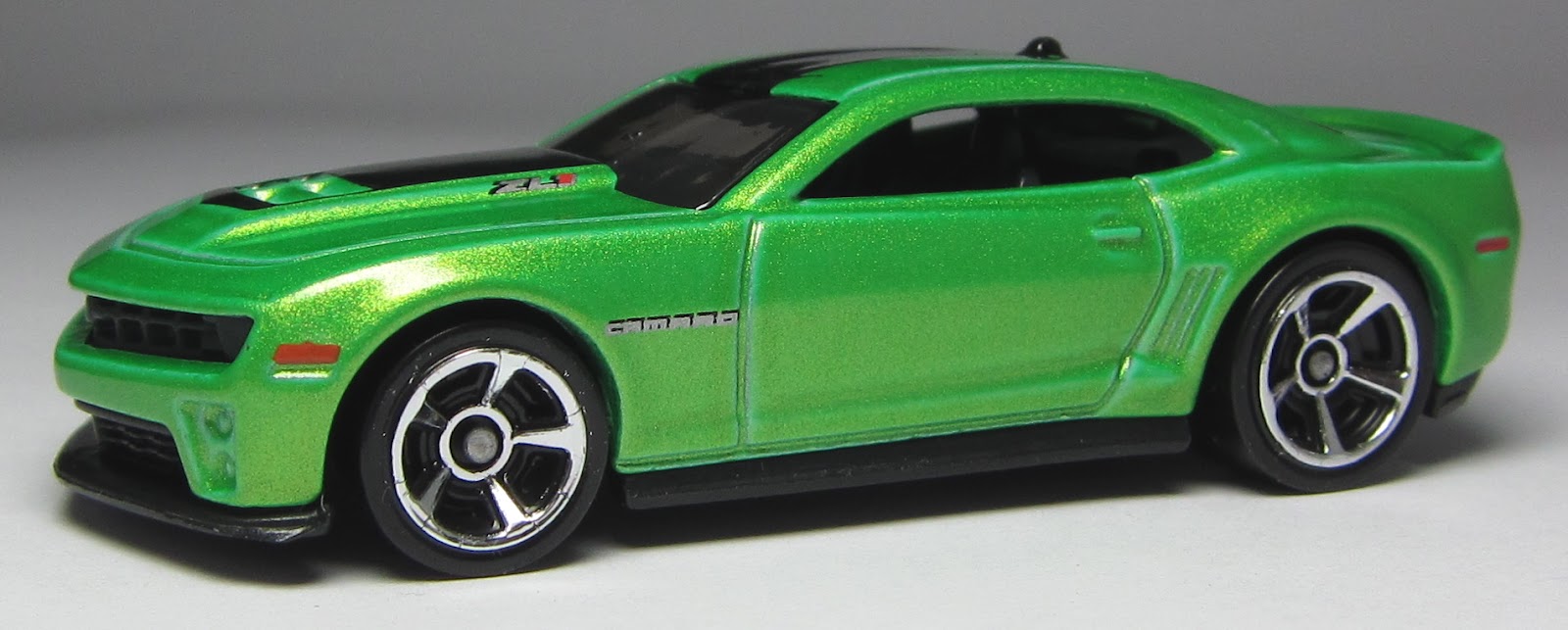 Camaro ZL1. hot wheels 12 camaro zl1. 