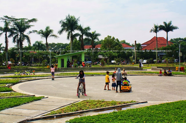 Taman Dadaha sebagai sarana berinteraksi dan bermain anak Taman Dadaha sebagai sarana berinteraksi dan bermain anak