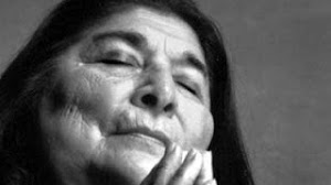 Adaptación de Canciones: Solo le pido a Dios, en español y portugués), por Mercedes Sosa y Beth Carvalho