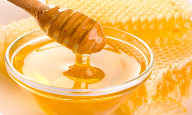 Gừng và nước cốt chanh và mật ong giúp giảm cân