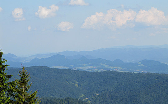 Widok z Hali Młyńskiej na Pieniny Właściwe.