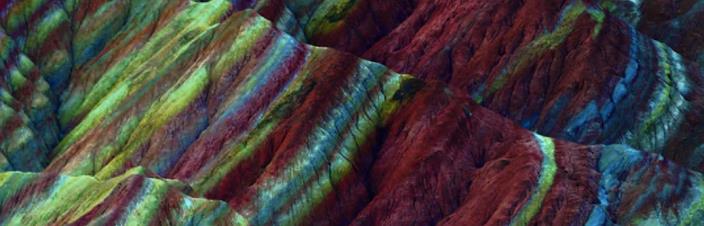 İlginç Jeolojik Oluşumlar: Zhangye Danxia Jeoparkı, Çin