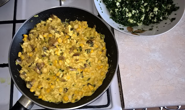 kurczak w sosie serowo-curry