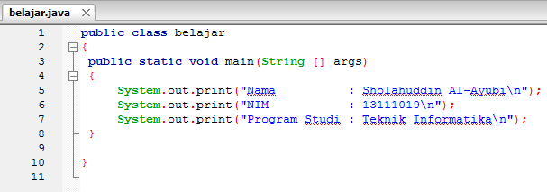 Program Sederhana Java Untuk Menampilkan Nama dan NIM