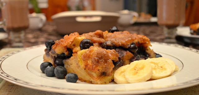 Overnight-Blueberry-French-Toast-Bake-With-Struesel-Topping.jpg