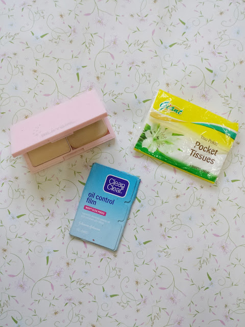 10 Day Random Challenge - Makeup Bag | Lenne Zulkiflly 10 Day Random Challenge - Makeup Bag | Lenne Zulkiflly