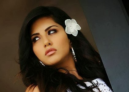 Indian Desi Porn Star - Canada-born Indian Hot Desi Sunny Leone (former Porn Star ...