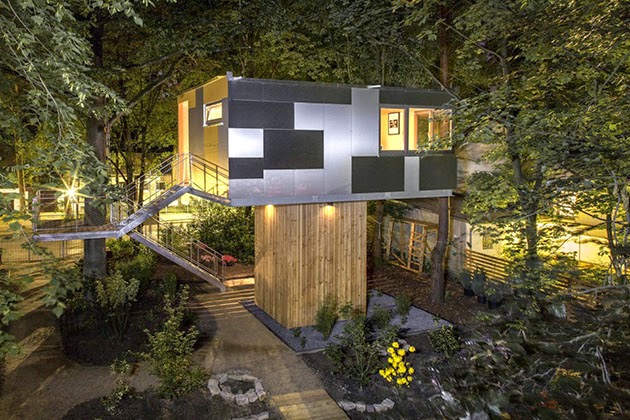 Arquitectura innovadora- casa del árbol de acero en Berlín, Alemania.