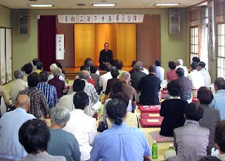 落語家・三遊亭楽春の楽しい出張落語会の風景。 落語家・三遊亭楽春の楽しい出張落語会の風景。