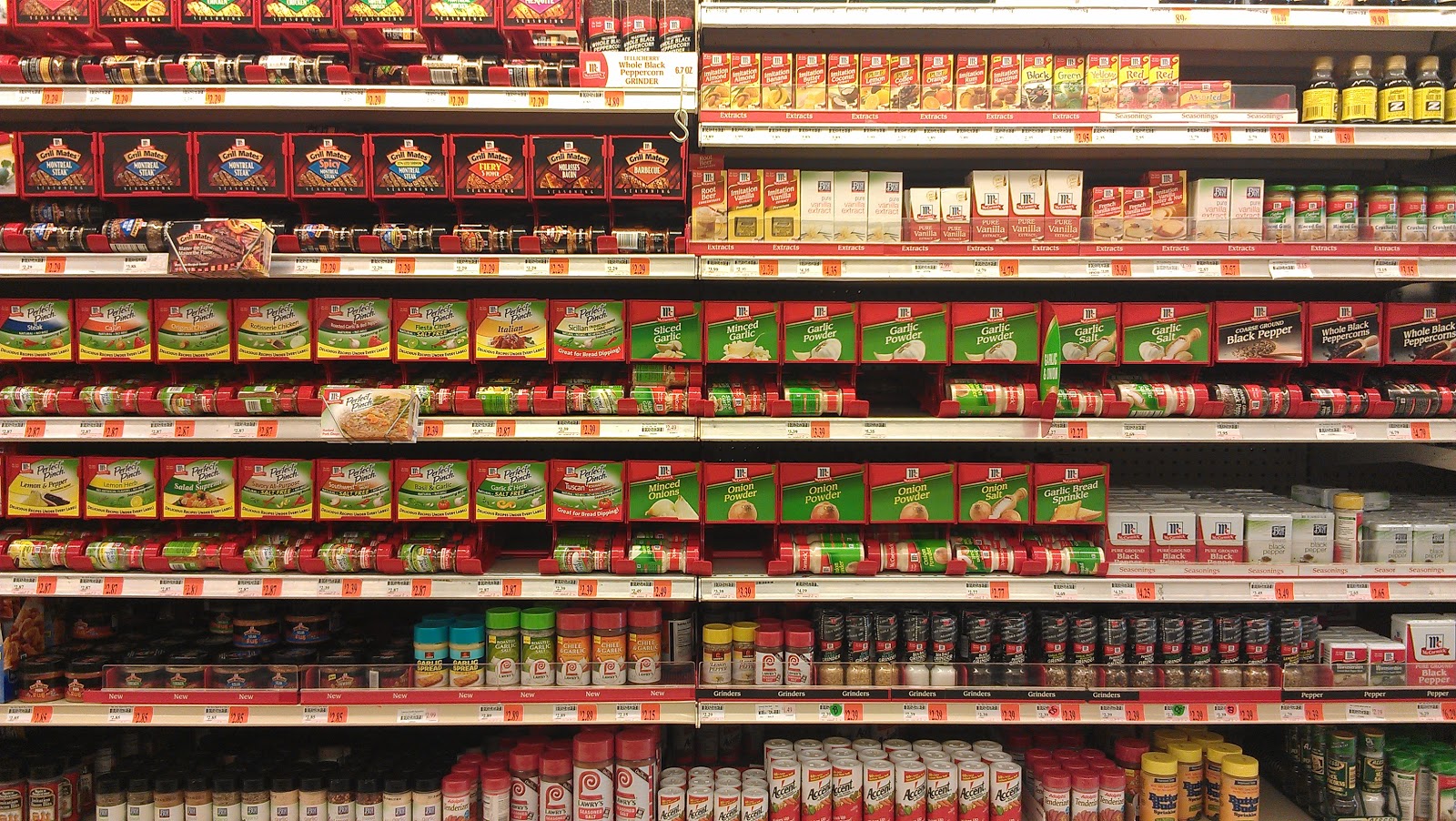 angels and people, life in New Orleans spice aisle