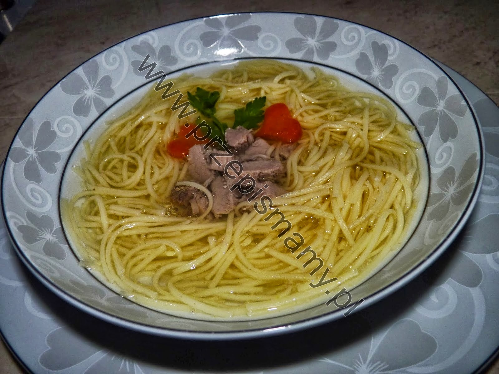 Rosół z makaronem i podrobami Rosół z makaronem i podrobami