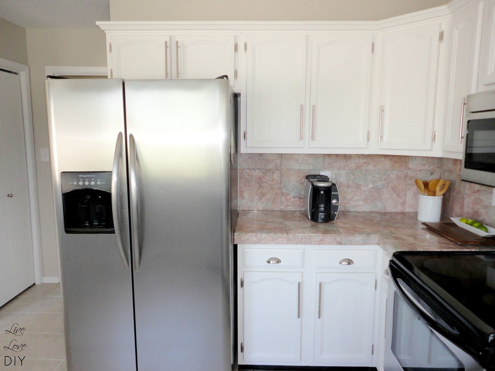 Easy Steps To Painting Kitchen Cabinets Easy Steps To Painting Kitchen Cabinets