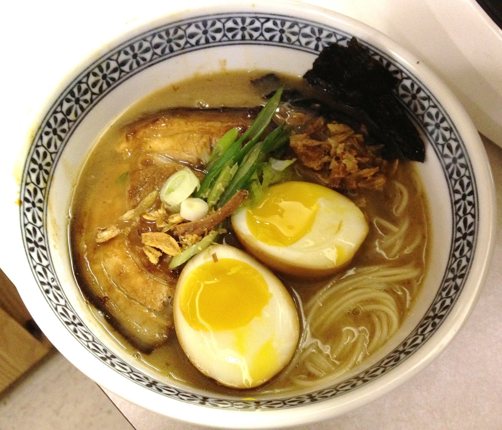 Mobius Bacon Food Blog Two Hour Tonkotsu Ramen! (part 2) / emulsified