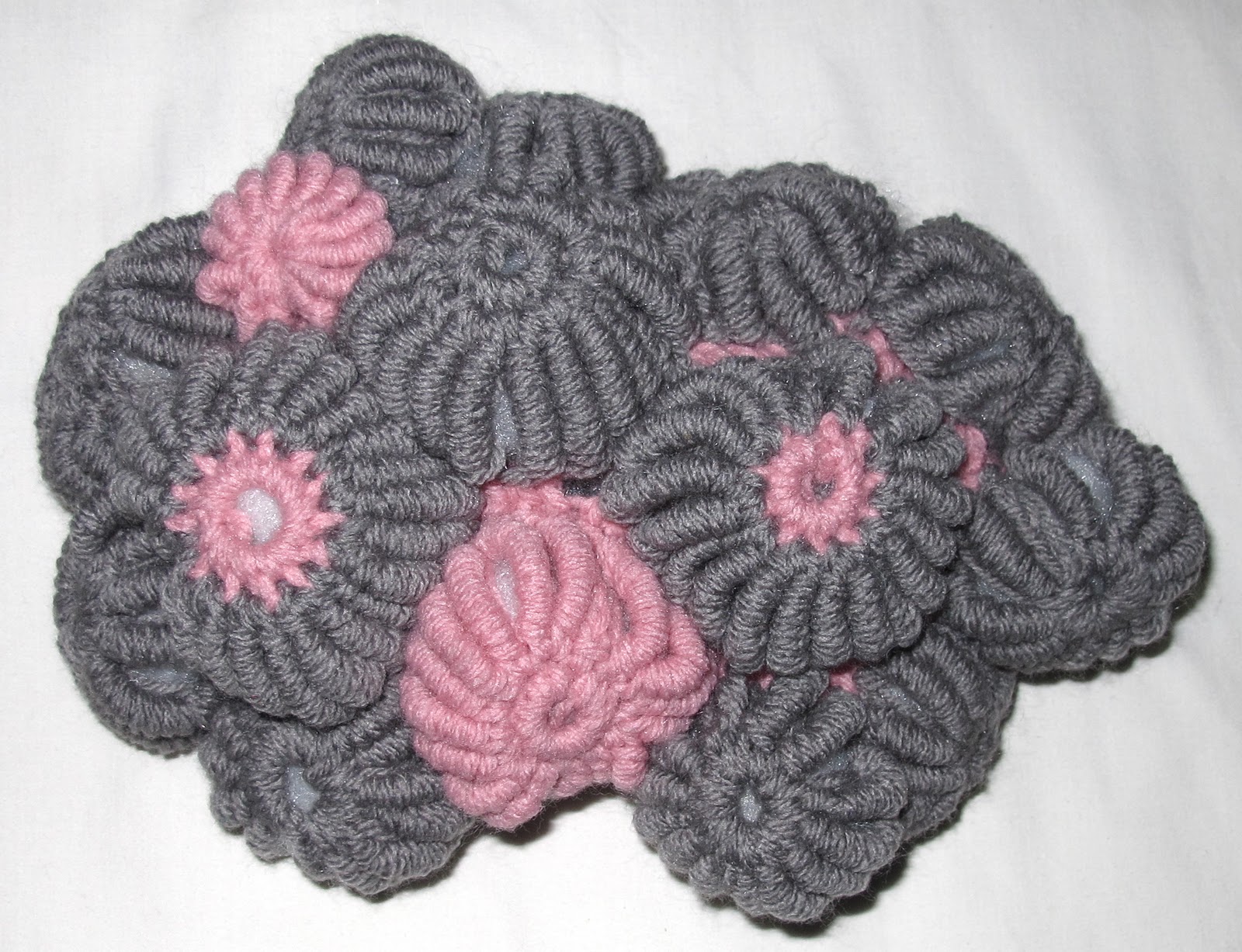the-maine-reef-crochet-brain-coral-sea-urchins