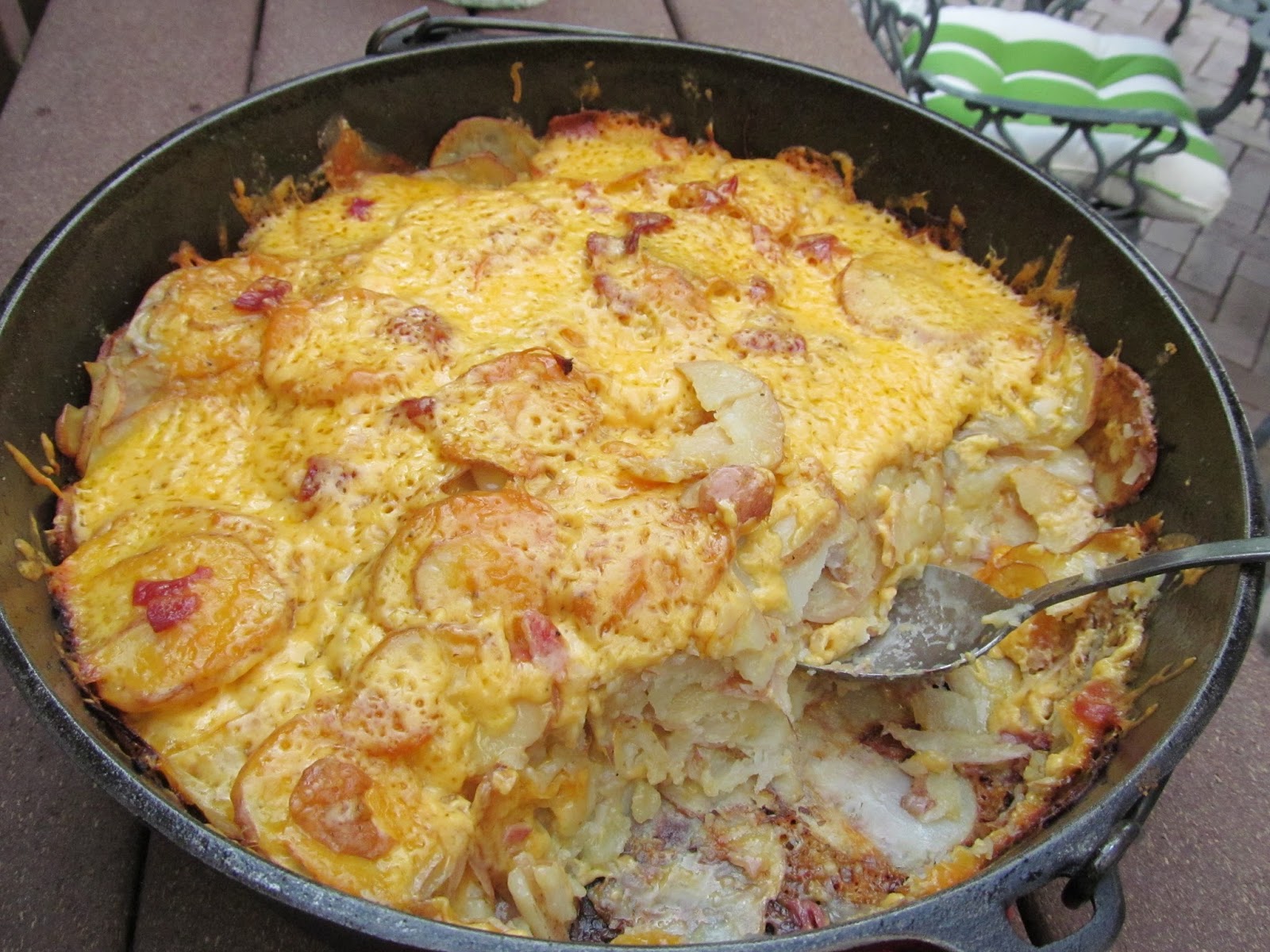 Potatoes dutch oven bake herbed pot recipe cooking vodkaandbiscuits recipes boil peel eatwell101 delicious choose board