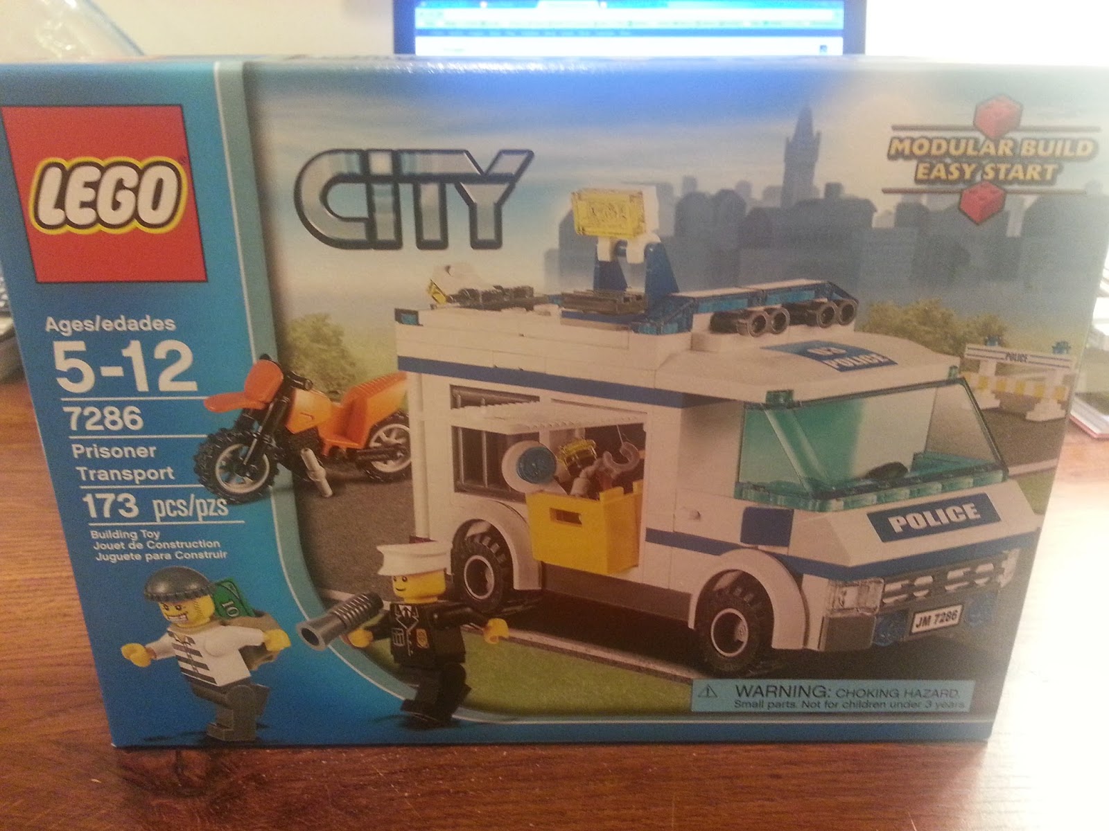 LEGO 7286: Prisoner Transport