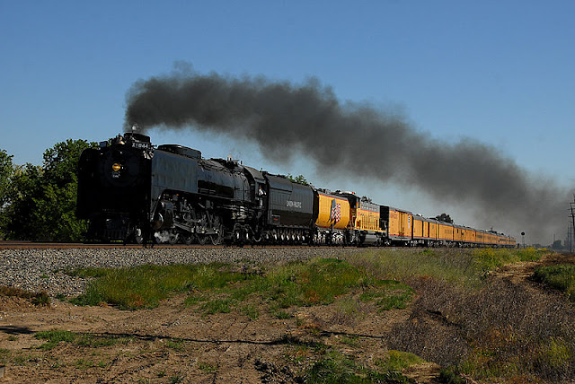 Gambar Kereta Api Lokomotif Uap Union Pacific Northern 4-8-4 844 09