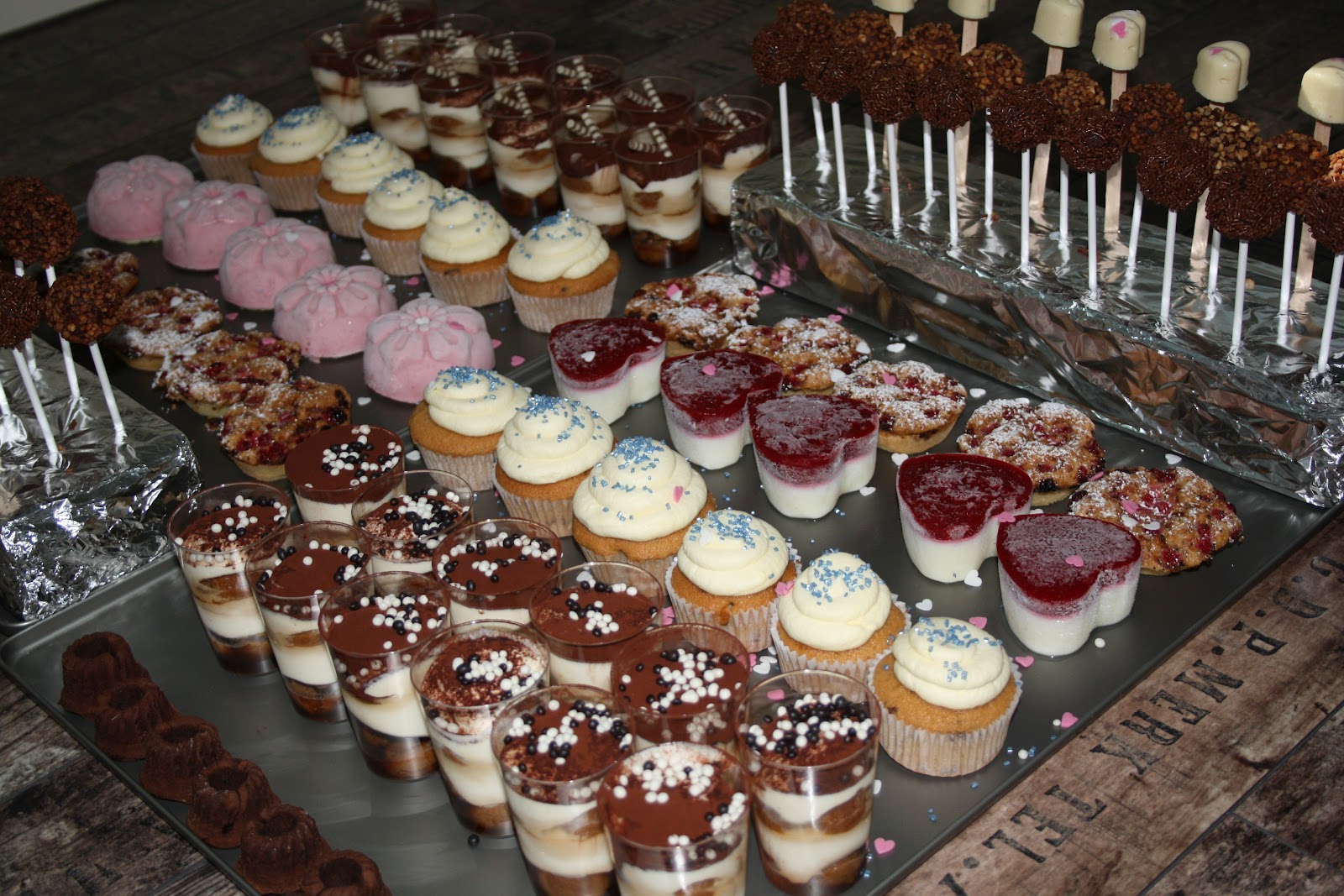 Conny´s Tortenwelt: Dessertbuffet