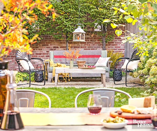 Creative & Cozy Outdoor Spaces COZY LITTLE HOUSE