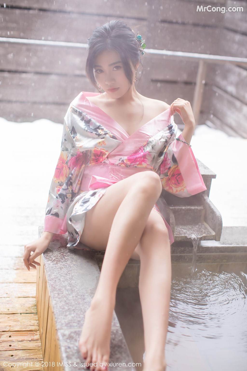 IMISS Vol. 2121: Model Sabrina (许诺) (51 pictures)