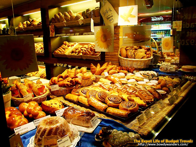 bowdywanders.com Singapore Travel Blog Philippines Photo :: Switzerland :: Anti-Bread Allergy at Kleiner Café, Zurich