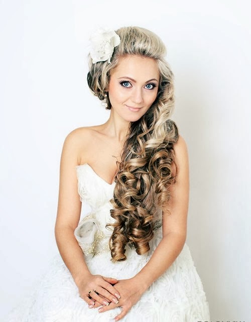 Gorgeous long wedding hairstyle wavy long and side 2014 - De Wedding Guide