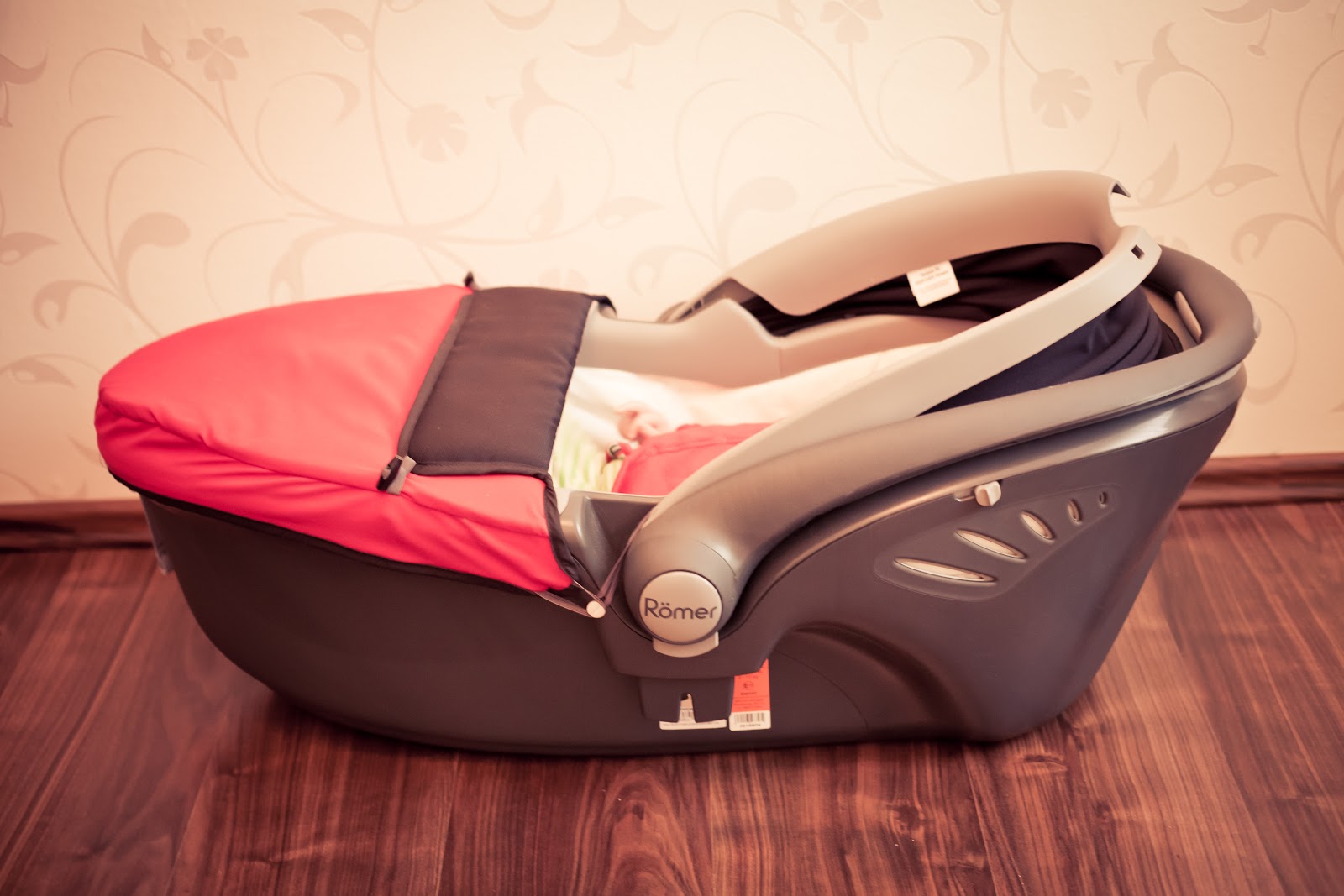 Kamikazefliege mit Familie: Römer Baby Safe Sleeper