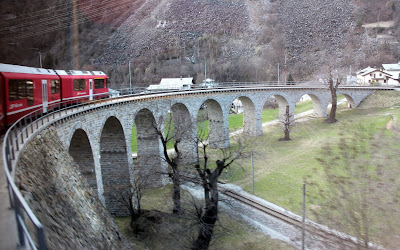 Acueducto en espiral de Brusio. Bernina Expres