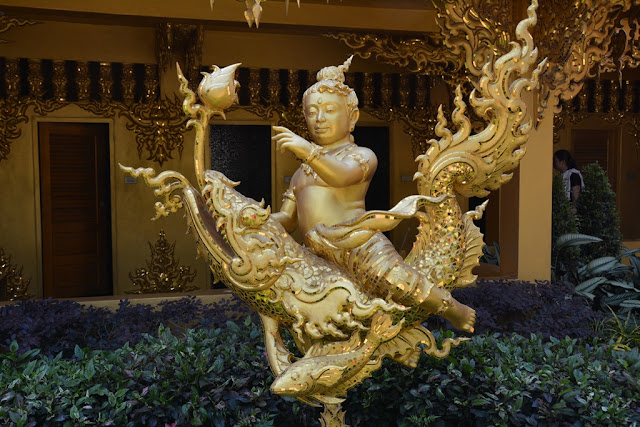 White Temple Chiang Rai gold