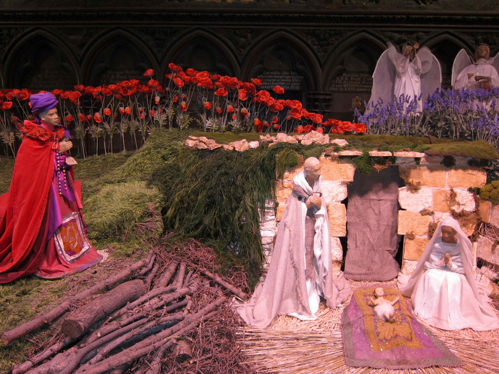 Blog de S Pittikoun: La crèche de Noël de Notre Dame de Paris (Paris)